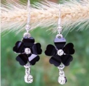 Cheap Five-leaves flower earrings Eh00320black